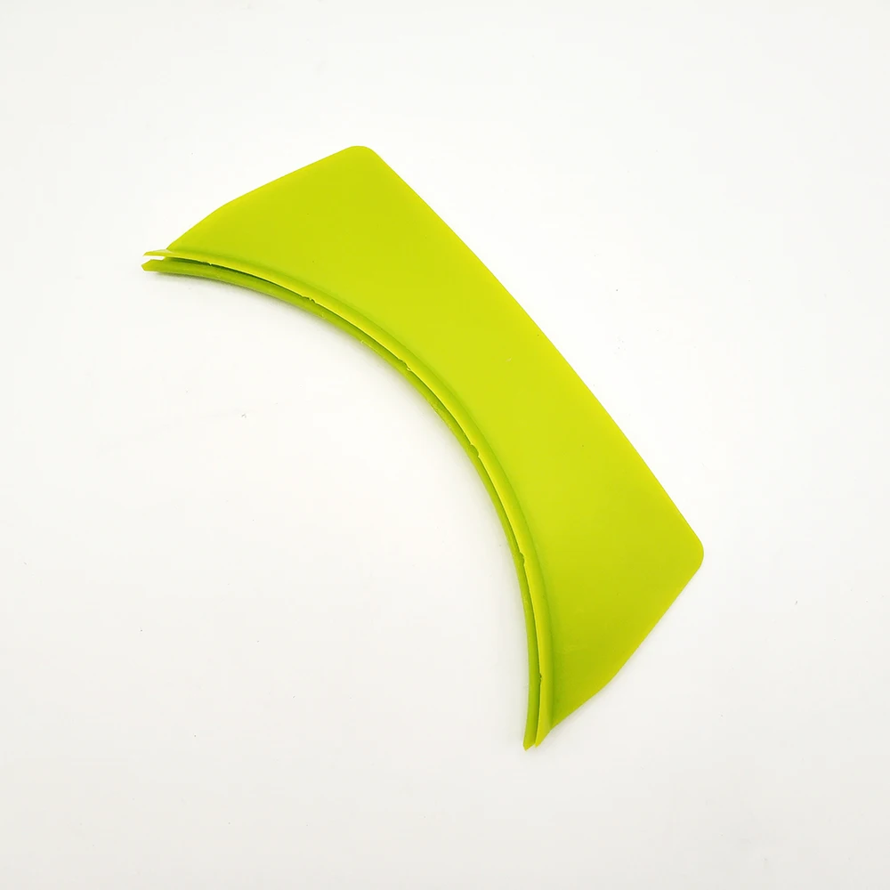 Master D53000 Imported Flexible material Paint Can Spout one size for all paint bucket