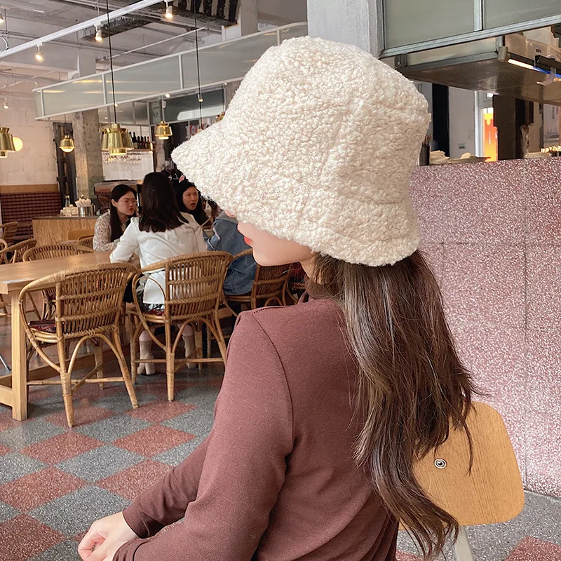 Wholesale Artificial Lambs Wool Women Casual Winter Warmer Bucket Hat Warm Hats Cloche Faux Fur Fisherman Cap for Women