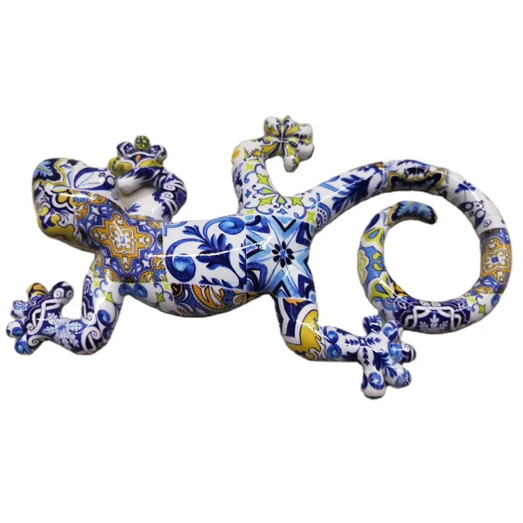 Customized Water Transfer Printing Polyresin Lizard Resin Animal Decoration Background Decorations