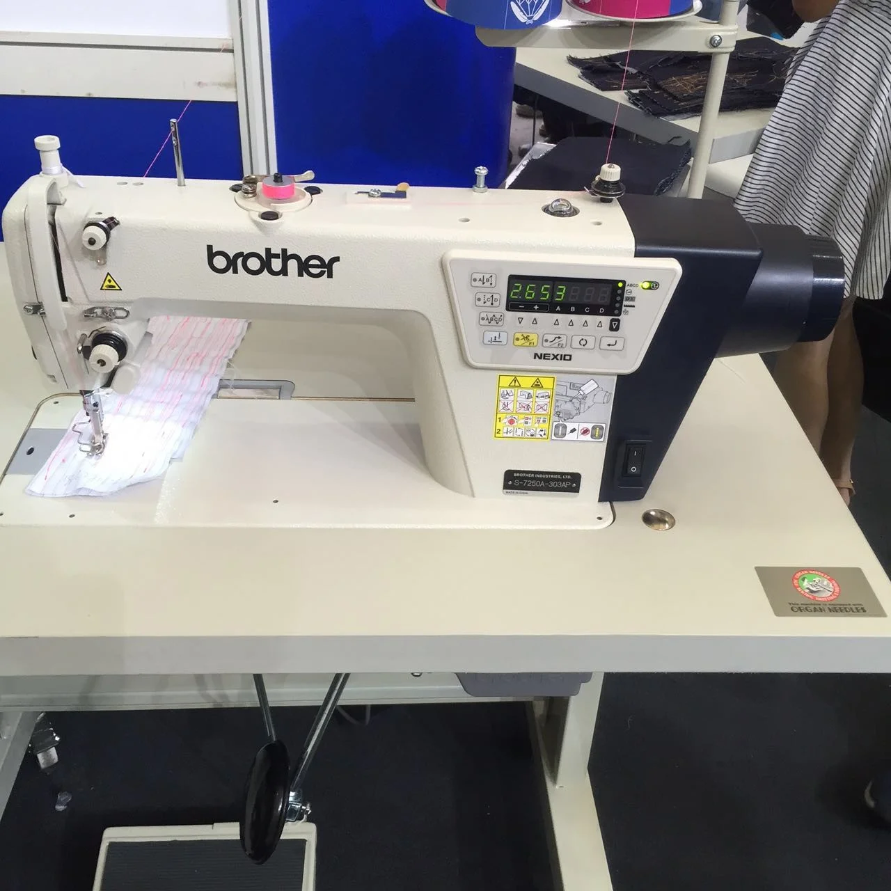 Brother  used S-7250A Digi Flex Feed Direct Electronic Feed Control  Single Needle sewing machine