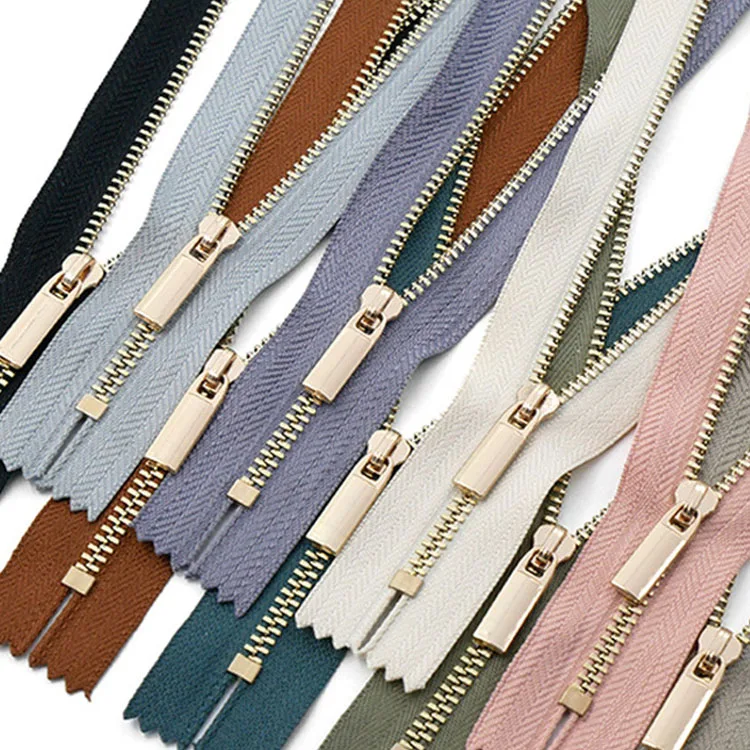 Manufacturer Custom 3# 5# 8# Long Chain Open End Close End Metal Zipper For Handbags Clothes