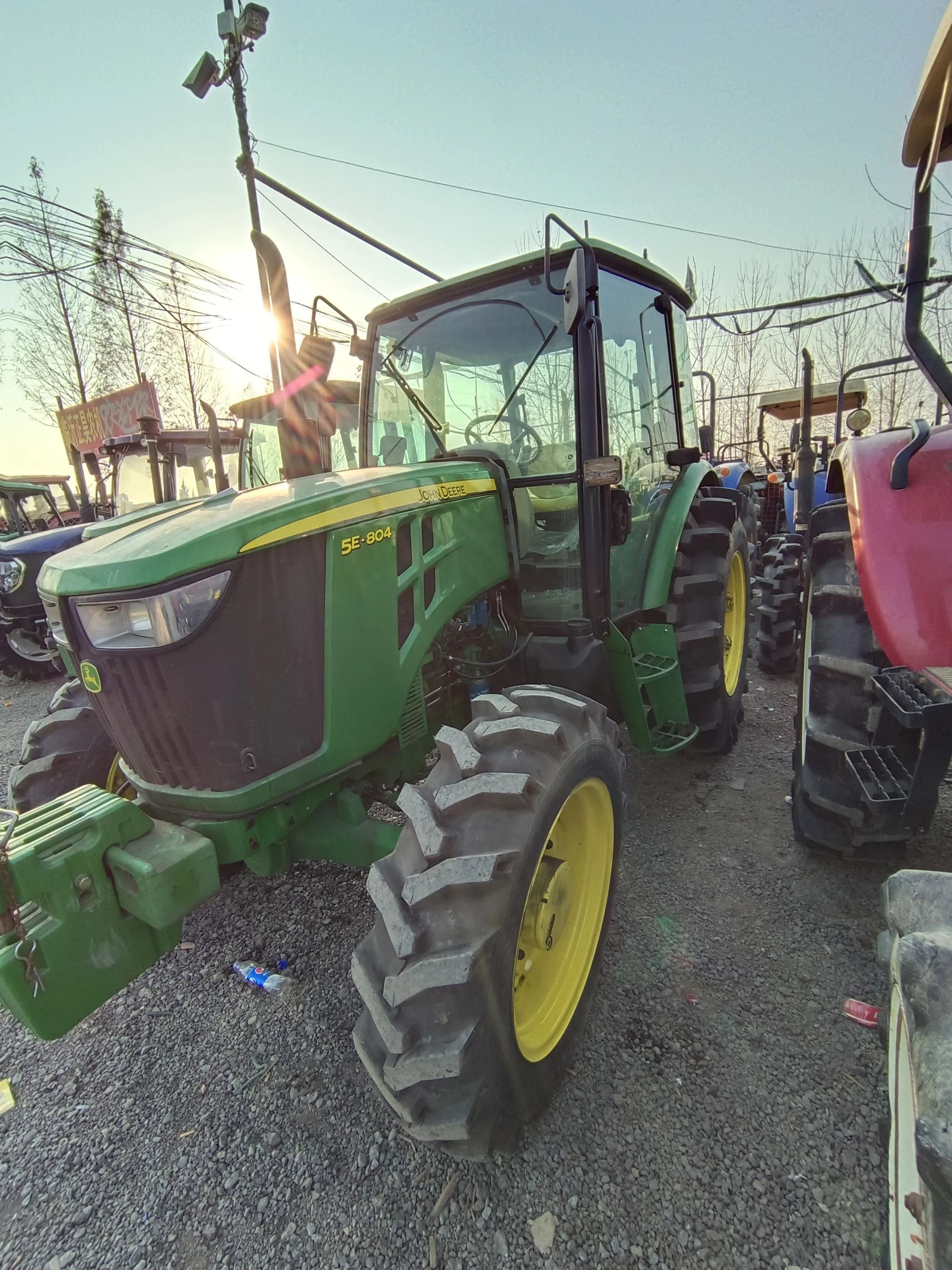 Сельское хозяйство JD 80HP 4WD полезный высококачественный оригинальный трактор 804 в хорошем состоянии