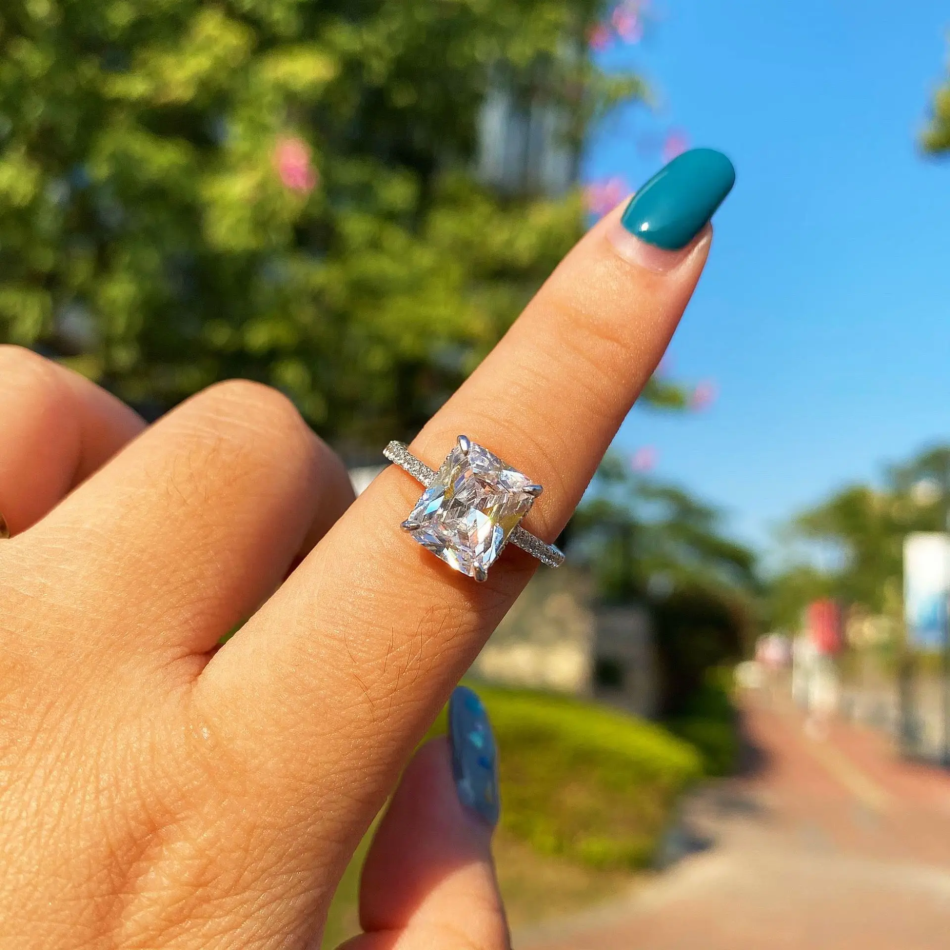 
Top Full Diamond Wedding Design Ring 925S Plated Jewelry Women Fashion 14K Plated Crystal Romantic Ring 