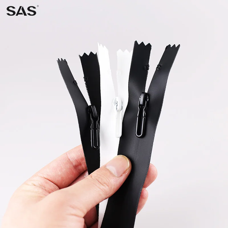 SAS Wholesale Custom Size 3# 5# 7# 8#10# Close end Black Nylon Waterproof Zipper for Clothes
