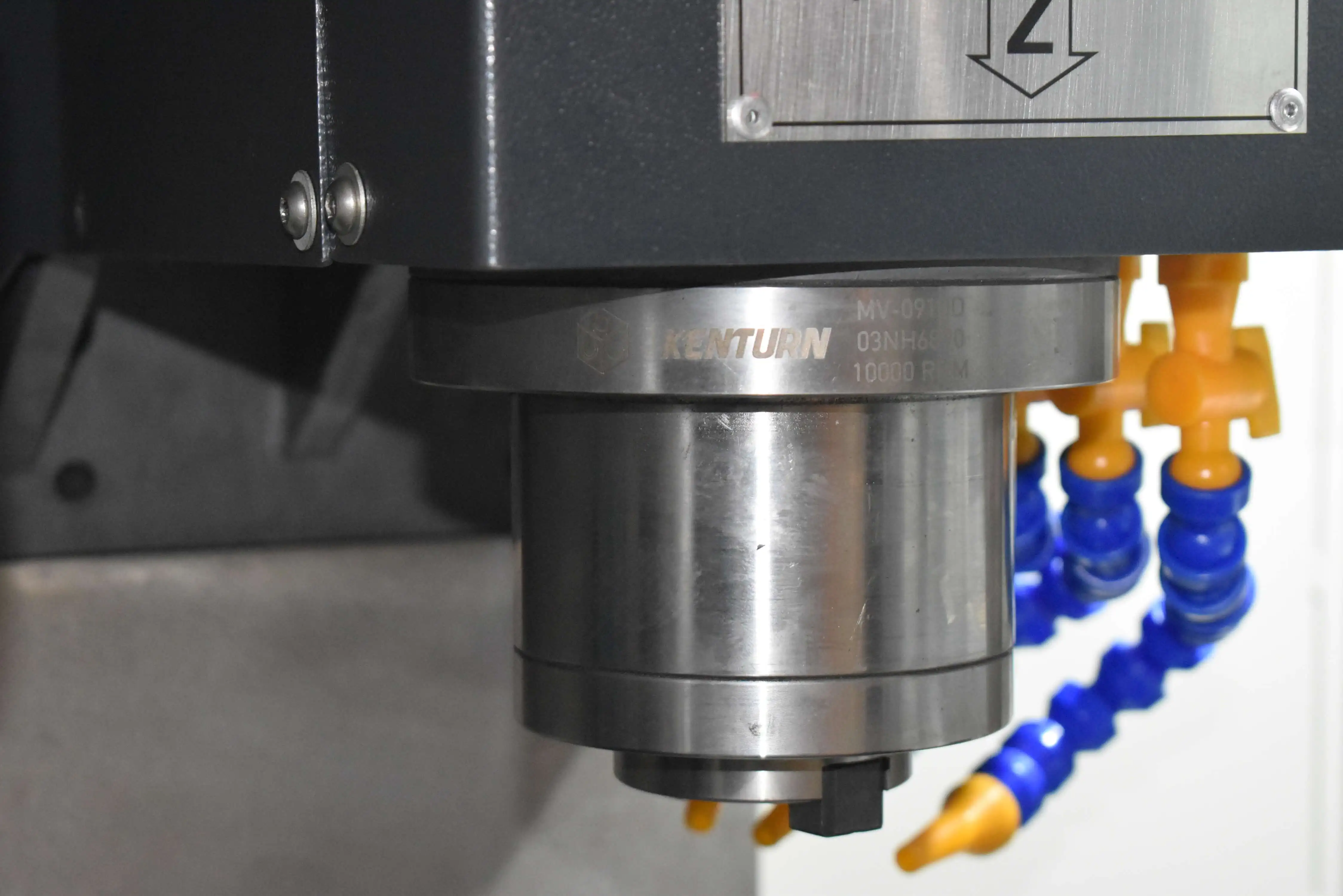 Fanuc 3 Axis CNC фрезерный станок с ЧПУ тип диска Журнал Инструмент обрабатывающий центр для продажи