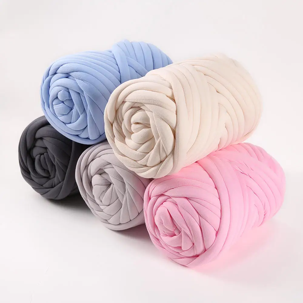 Wholesale Top Super Chunky Knit Roving Yarn Vegan Cotton Tube Thick Yarn For Hand Arm Knitting Blanket