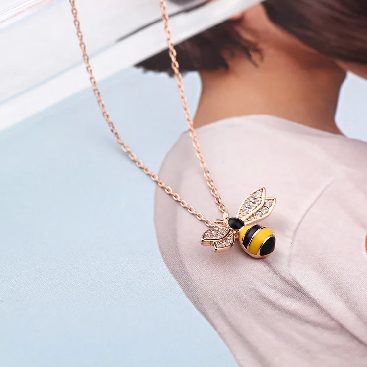 Mgirlshe Wholesale Ins Popular Women 14K Gold Plated Bee Pedant Brass Copper Zircon Enamel Plated Women Jewelry Accessories