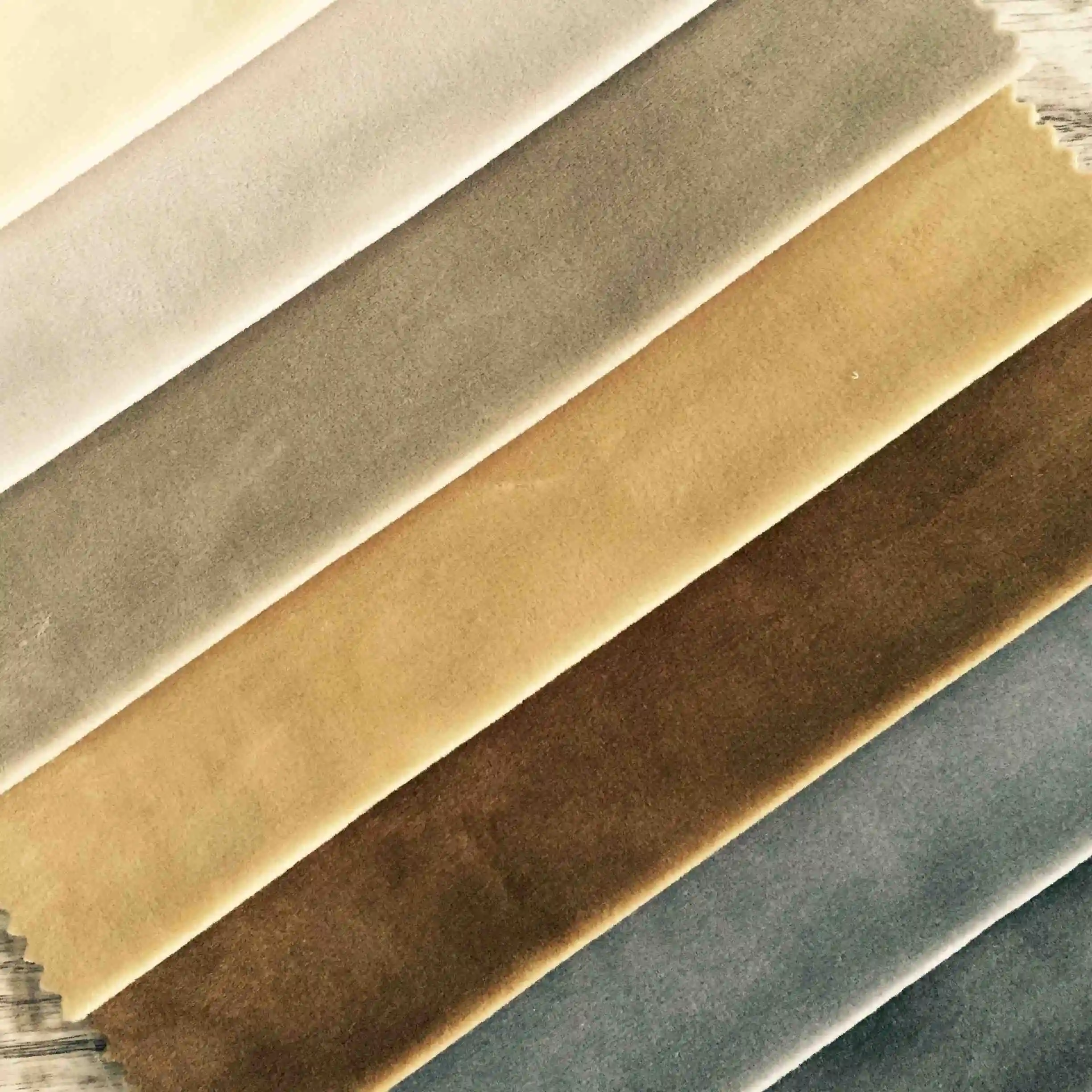 
2021 China Multi-colors Design Holland Velvet Polyester Knit Sofa Fabric for Furniture Textile 