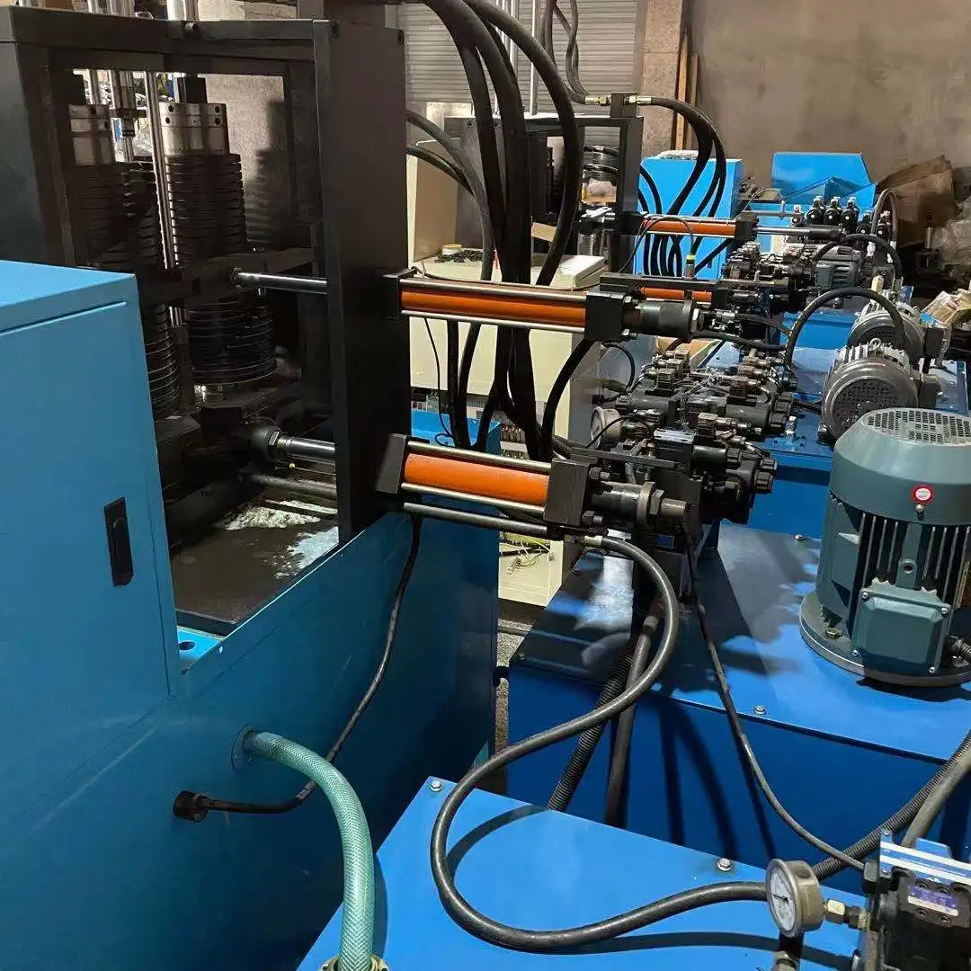 Expansion joint bellow forming machine for air conditioning systems