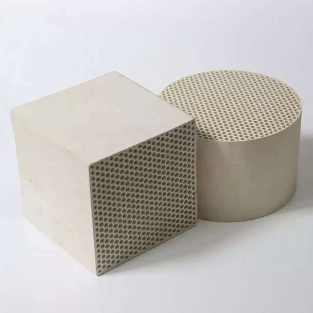 Rapid Heat Transfer Honeycomb Ceramic Tower Packing For Heater Gas Accumulator