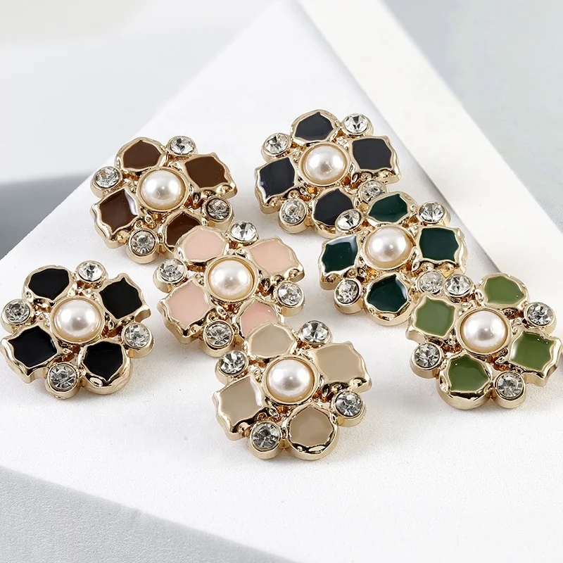 Новый дизайн необычные красочные цветочные металлические пуговицы элегантные со стразами и жемчугом для женского