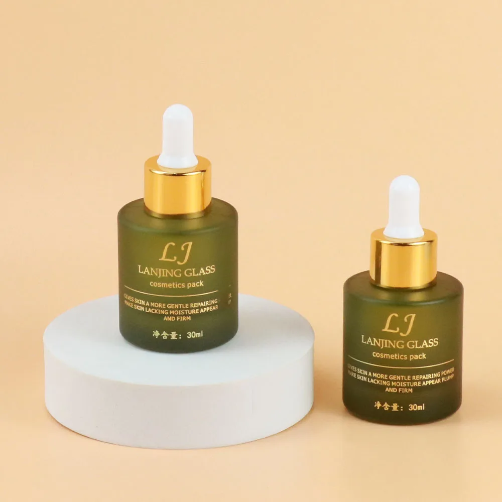 Wholesale Red Glass Flat Shoulder Skin Care Packaging Bottle with Dropper Cap for Skincare 30ml