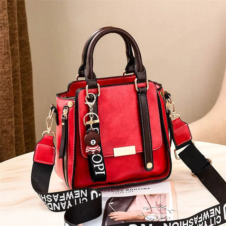 2023 New Style Fashion Female Bulk Buy Logo Famous Brand Red Tote Big Quilted Handbags