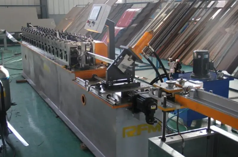Fully Auto False Ceiling Main T Grid Cross T Grid Grid T Runner Roll Forming Machine Line