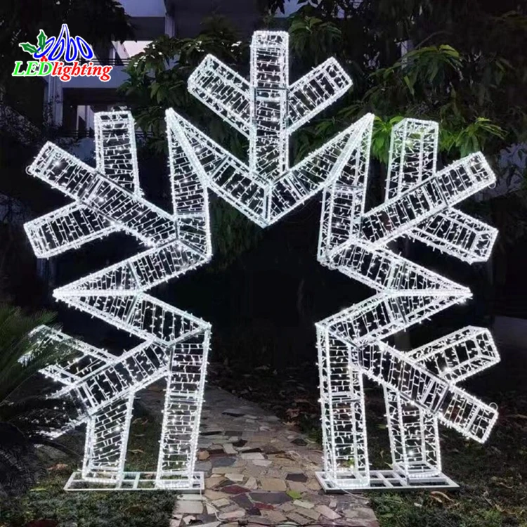 PVC Coating Copper Wire New Design Christmas Snowflake Motif Figure Holiday String Led Window Curtain Fairy Lights