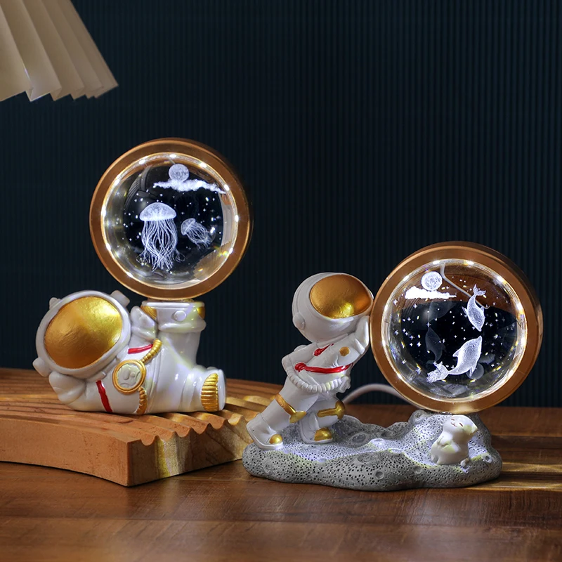 Fashion Astronaut Spaceman Style Multi Pattern 3D Art Crystal Ball Night Light With Resin Base For Bedroom