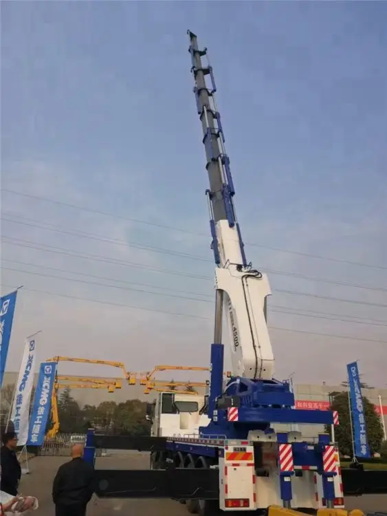 XCM-G SQZ4500 90ton 92 ton Knuckle boom lifting Truck Mounted Crane