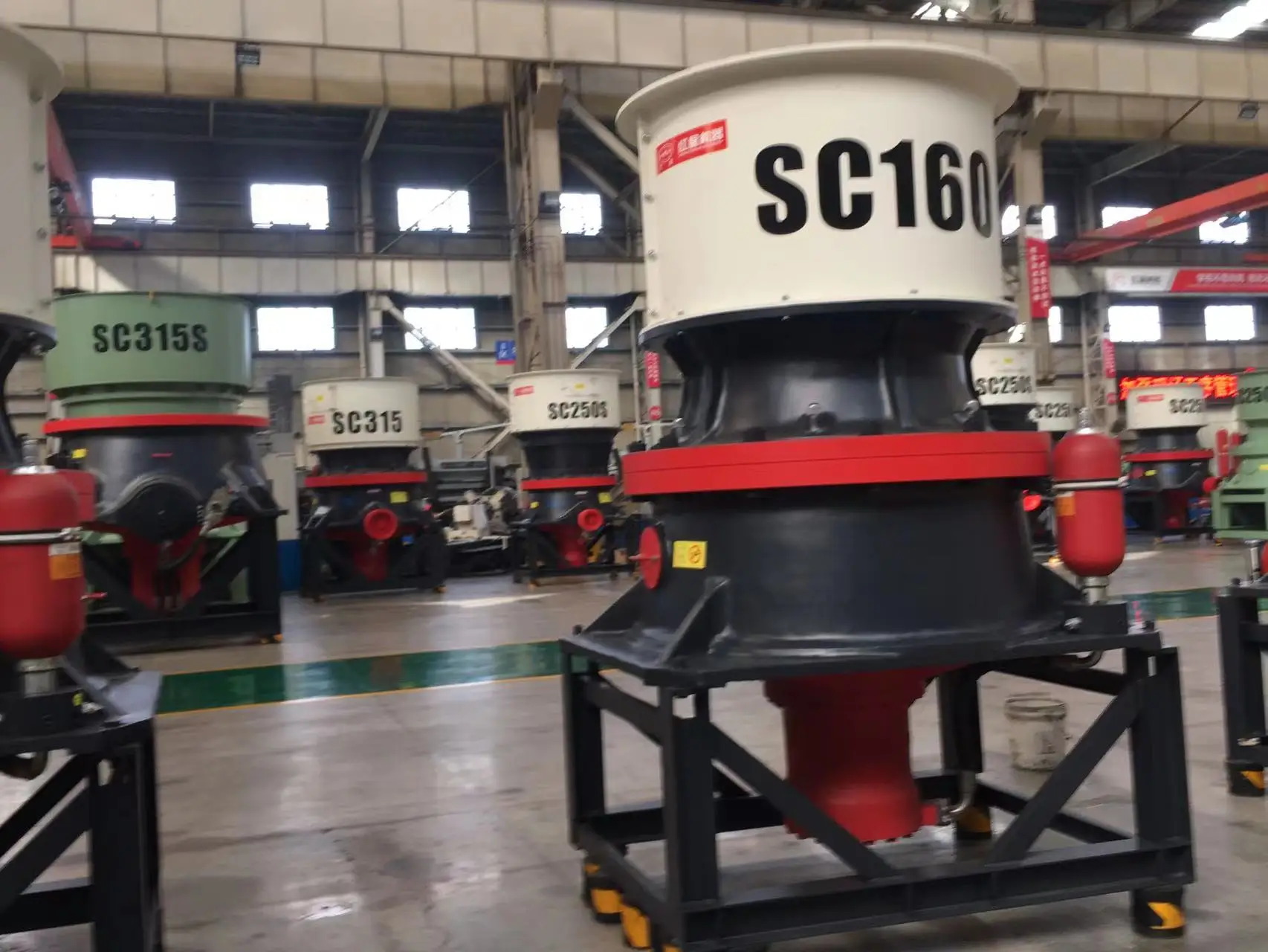 CH440 Hydraulic Cone Crusher for Horizontal bar Gold Mining Equipment Met so Cone Crusher