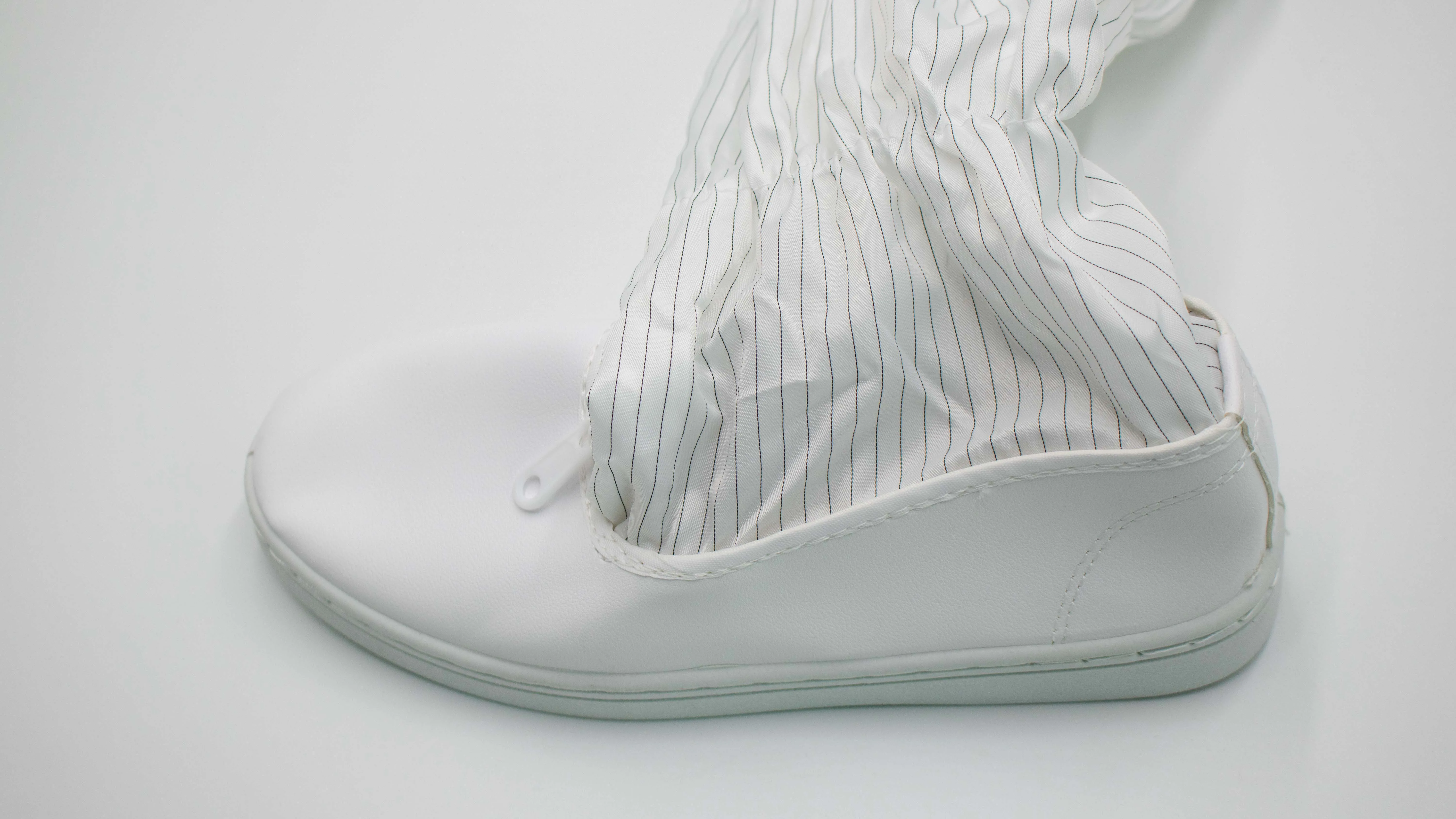 White Reusable Washable Leather Cleanroom Shoes - High-Quality Antistatic ESD Boots for Industrial Use