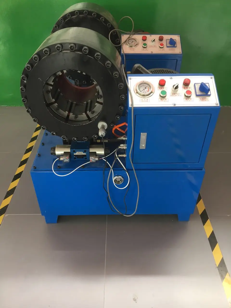 Manufacturer direct supply liquid compression pipe machine stainless steel round pipe square pipe shrinkage expansion machine