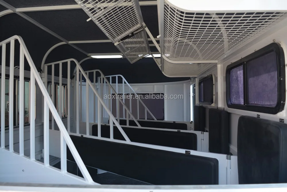 On Sale 3 Horse Floats China With Tack Box Horse Trailer Angle Loading Well-ventilated