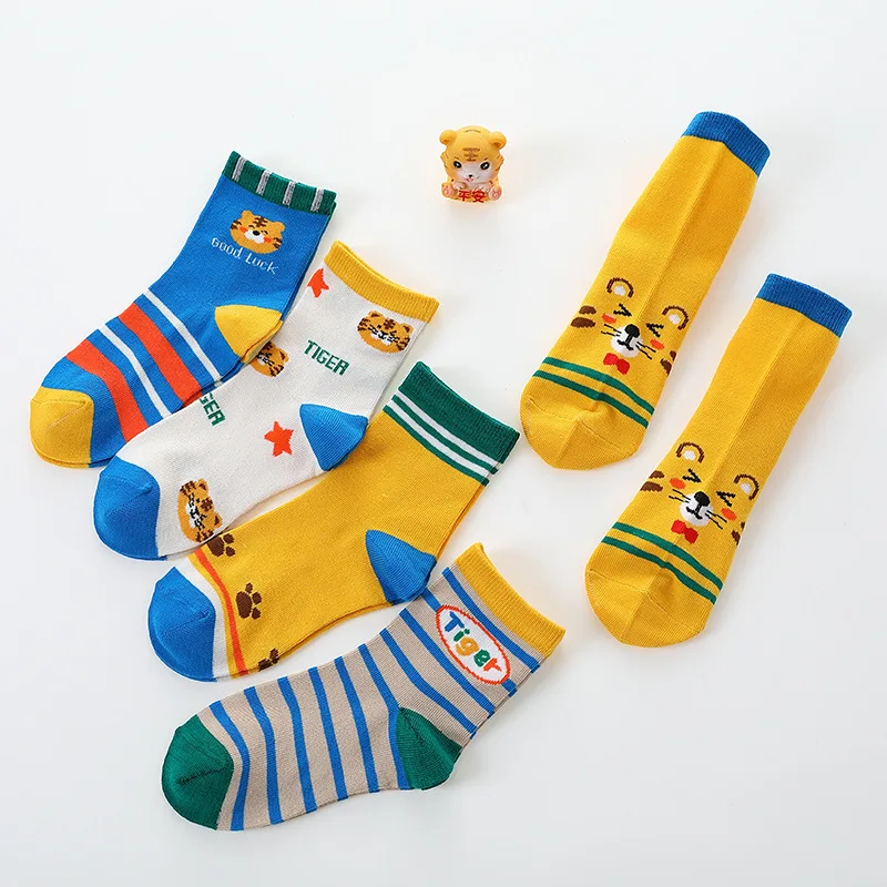 Daily school children socks fashion jacquard knit crew cotton socks for kids