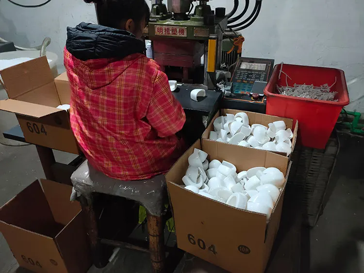 
EN 12568 Plastic(Injection) Toe Caps with Strip for Safety Shoes 522/443/604/2110 