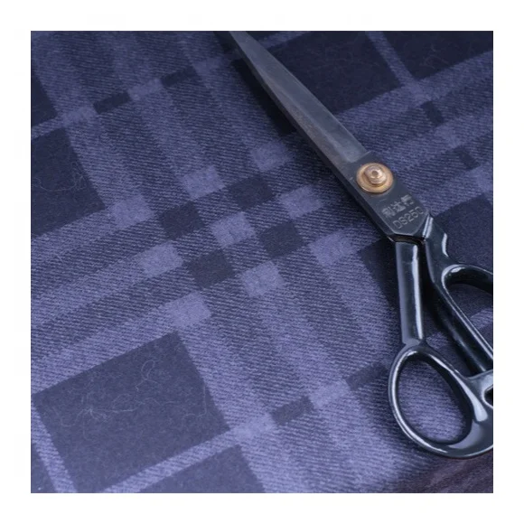 New Design Fashion Hot Sale Luxury Italian cashmere fabric Merino plaid tratan wool suiting fabric for men