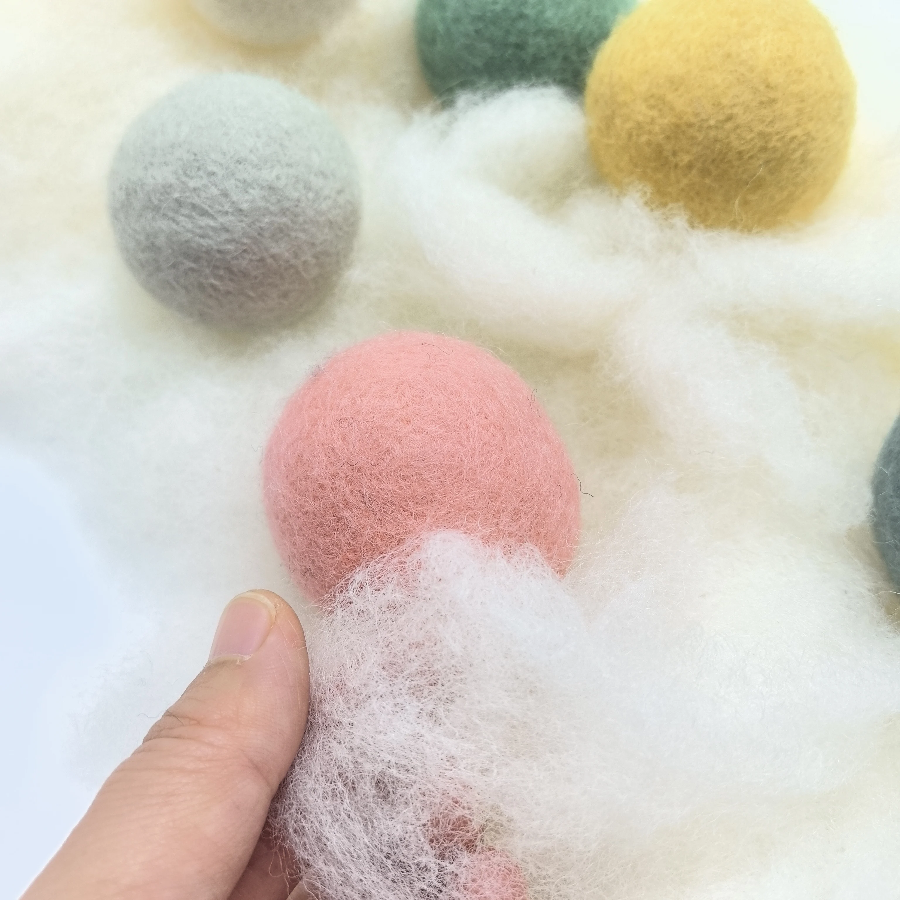Quality Wool Dryer Balls Natural fabric softener Award winning Wool balls replace dryer sheets Laundry balls