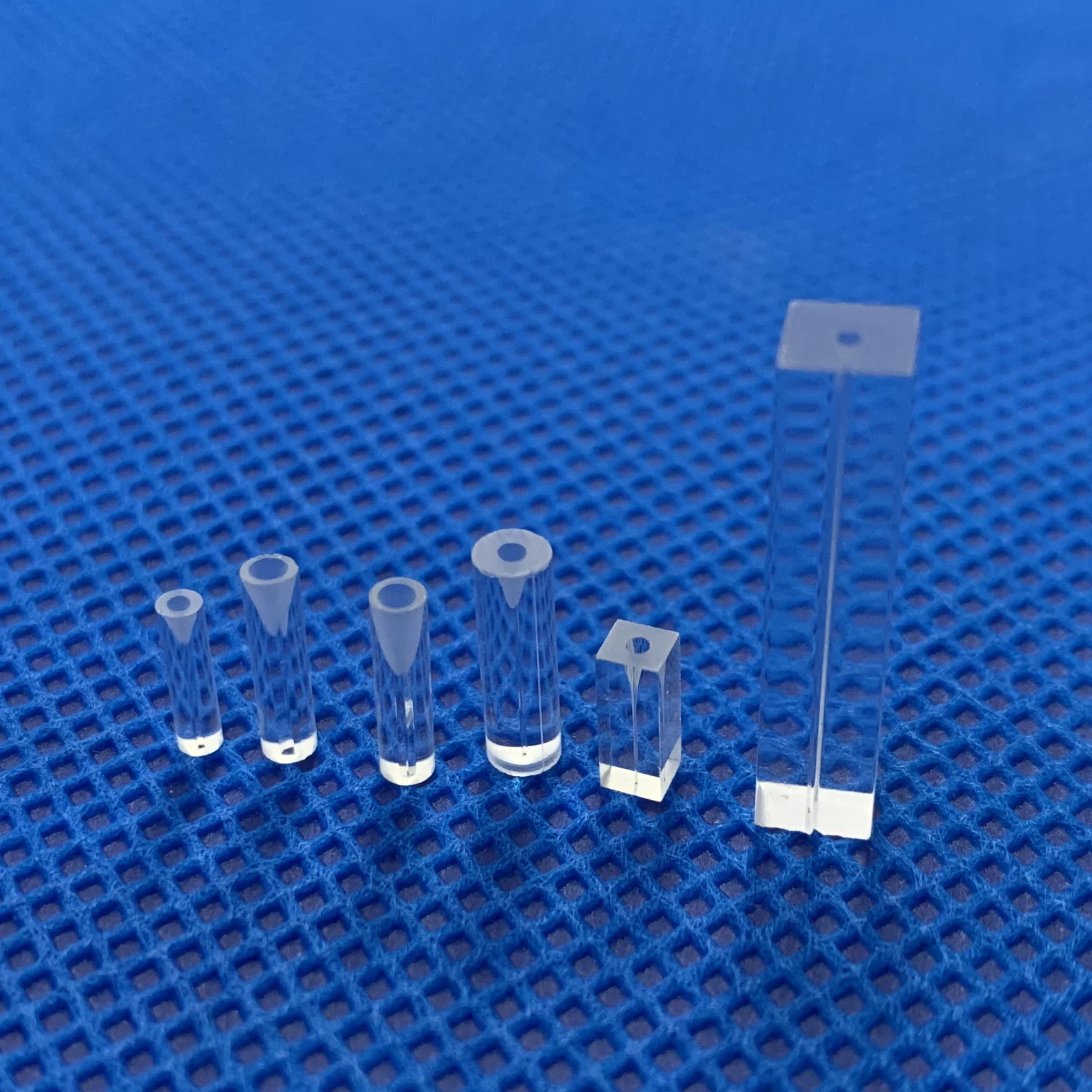 Квадратный кварцовый клетка подачи используется в проточной цитометрии