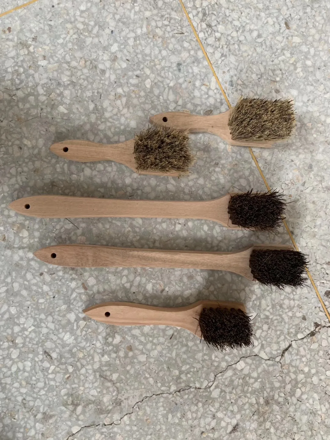 Factory direct supply natural bristle brush customized high quality shoe brush and durable climbing brush