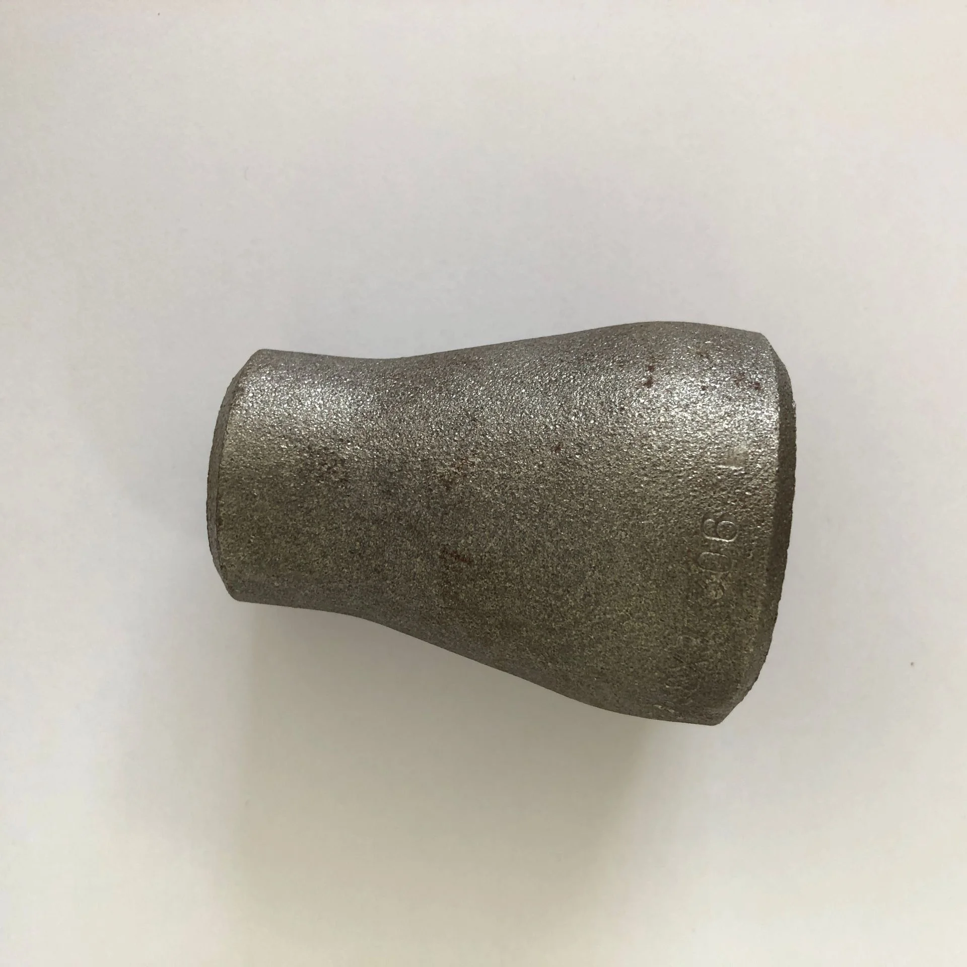 Концентрический редуктор 6 дюймов x 3 дюйма S- XXS S - 160 BE ASTM A234 GR. WPB