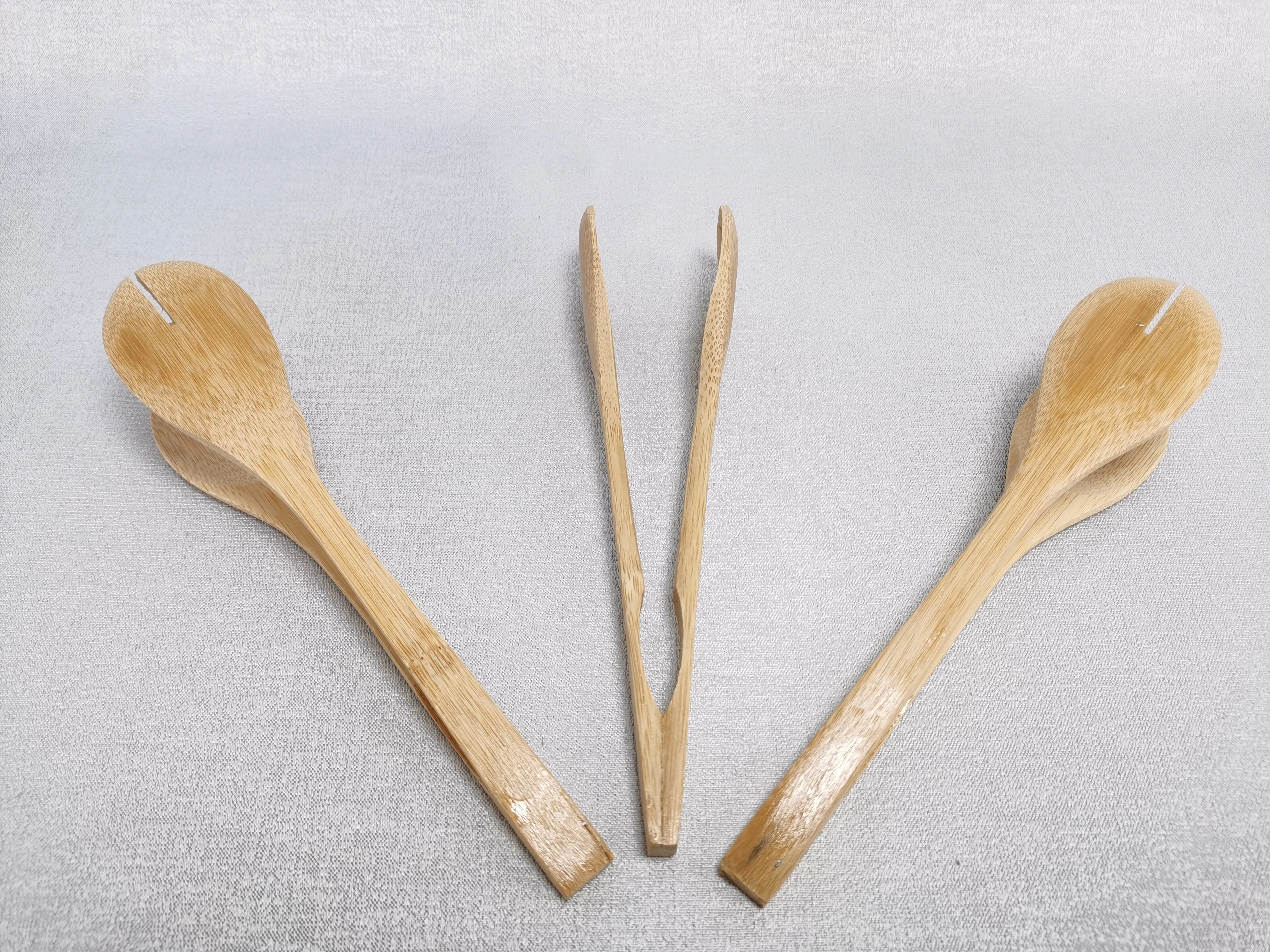 Wholesale Natural Kitchen Utensil Clips For Cooking And Baking Bamboo Wooden Toast Tongs With Hanging Holes