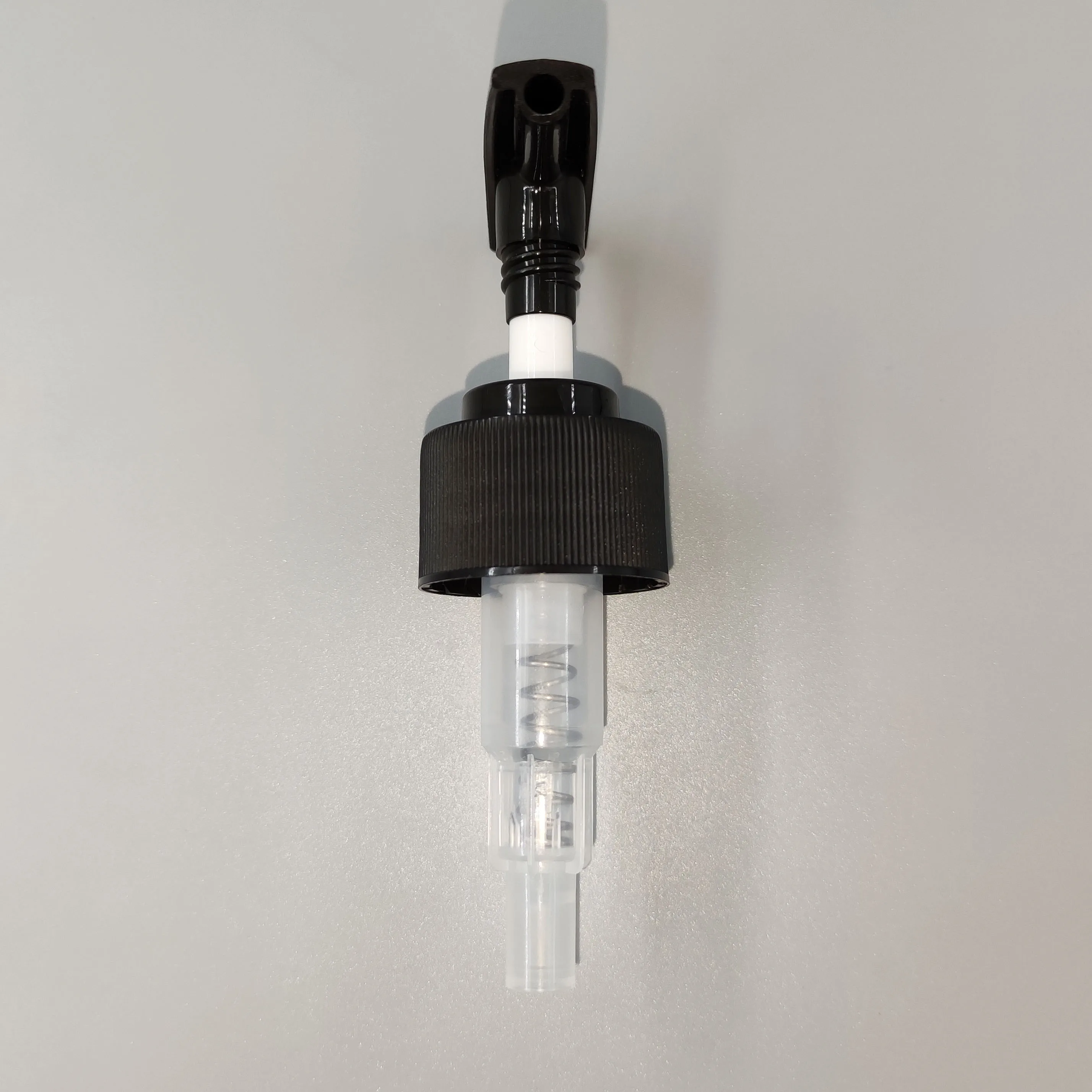 wholesale factory material pumps 24/28  inside spring  pump  plastic lotion dispenser pumps customized suppliers