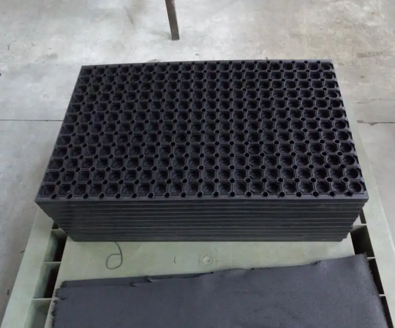 High Quality Black Rubber Factory Wholesale Modular 22mm thick Anti-Slip Floor Mat Anti-Fatigue Rug for Outdoor Playground Use