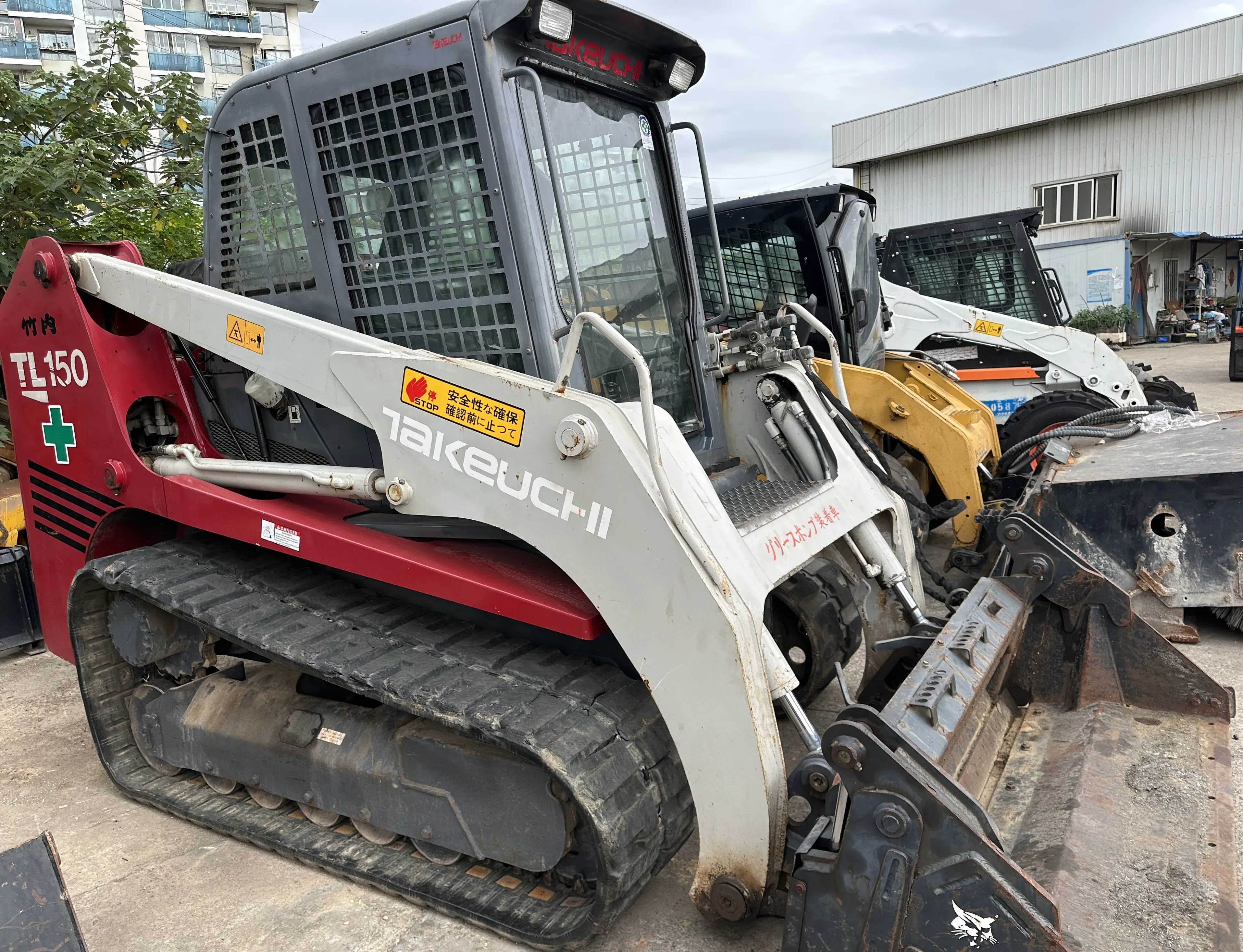 Хорошая цена погрузчик Takeuchi TL150 для руля в Шанхае Китай Япония