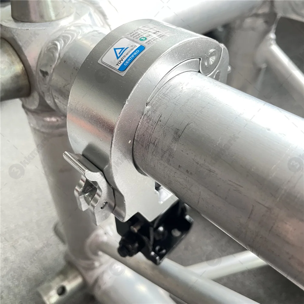 new 100kg load bearing 48-51mm diameter collapsible Quick automatic locking Double C QR portable Stage lamp clamp