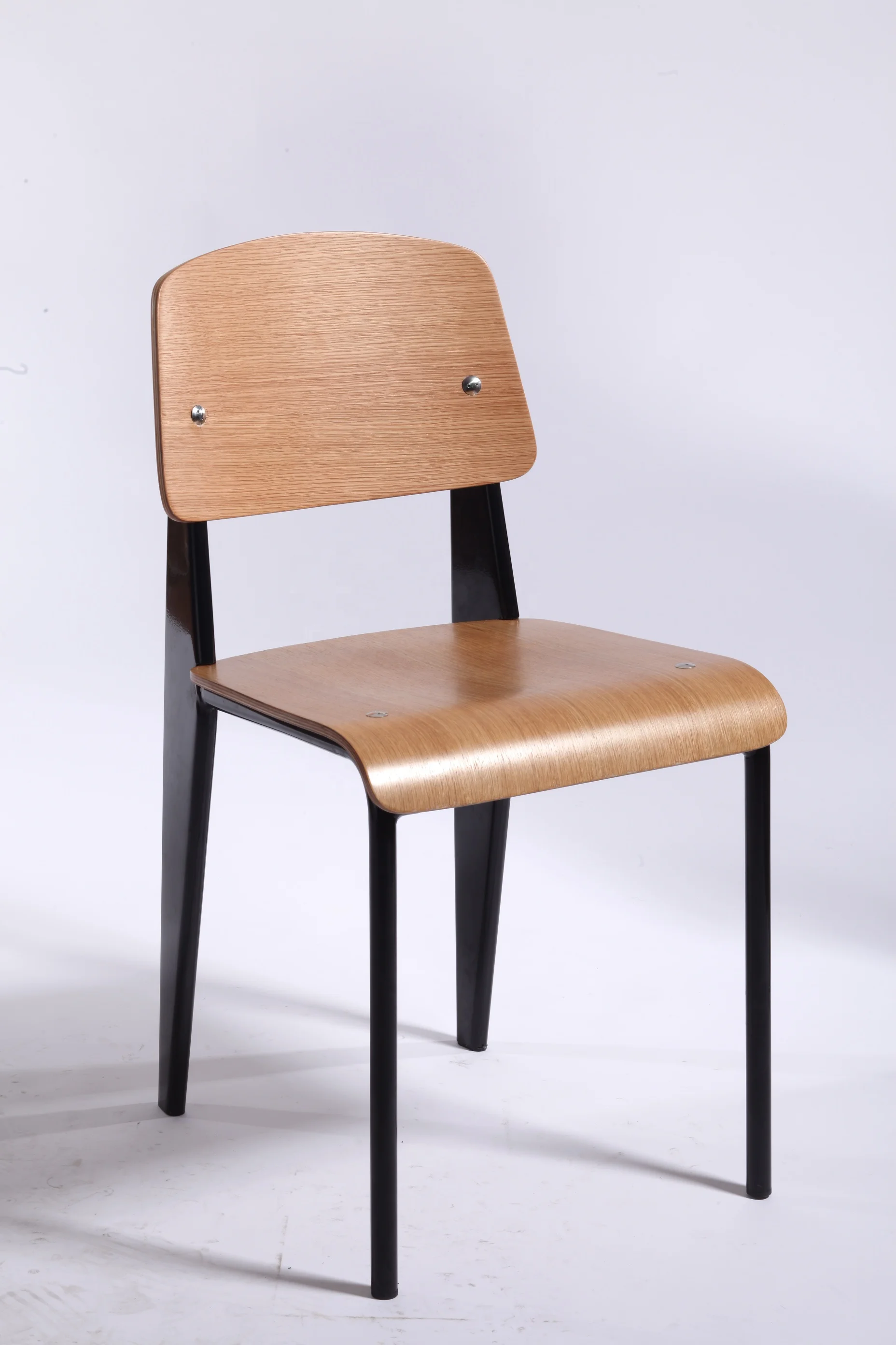 Классический французский джинсовый доказательный стиль, фанерный стандартный стул, обеденный стул для кафе