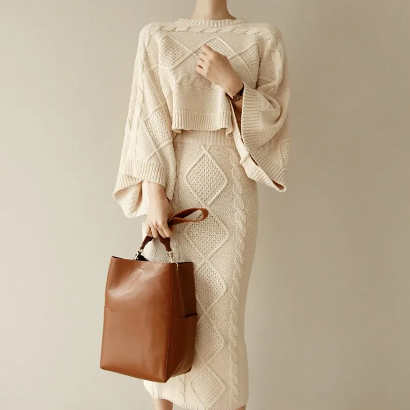 Autumn winter office lady knitted 2 pieces set bat sleeve high pull skirt casual suit solid sweater set