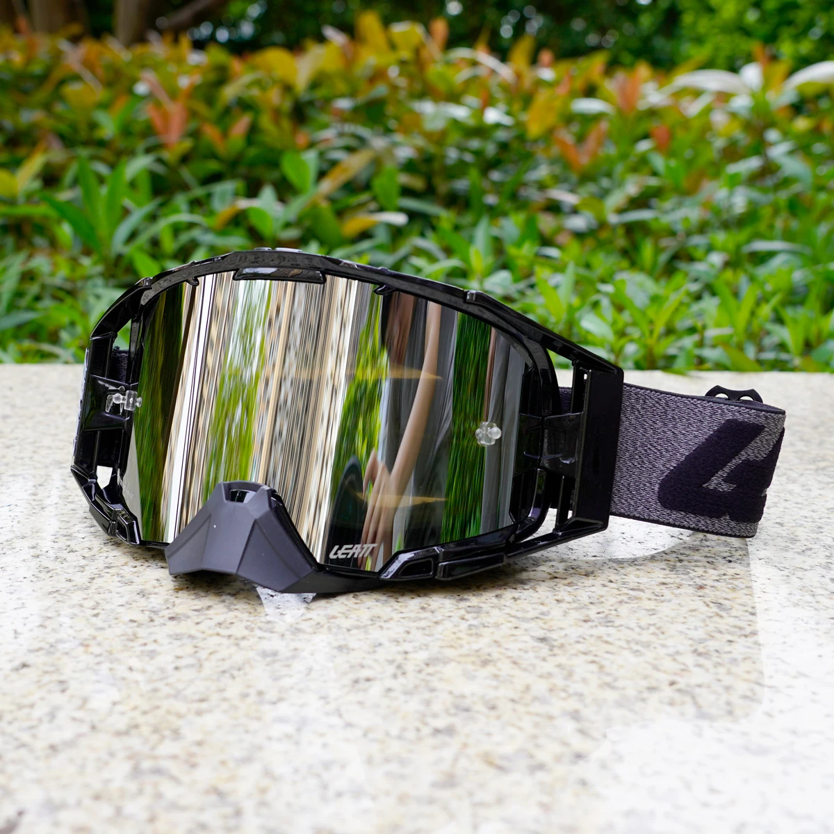 Custom LOGO Wholesale Outdoor Dustproof motorcycle goggles Large Frame anti-fog Interchangeable lenses