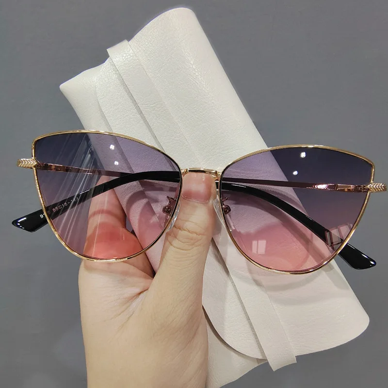 Street Photo Retro Decorative Rim Women Designer Outdoor Shades Metal Small Frame Gradient Color Glasses Cat Eye Sunglasses