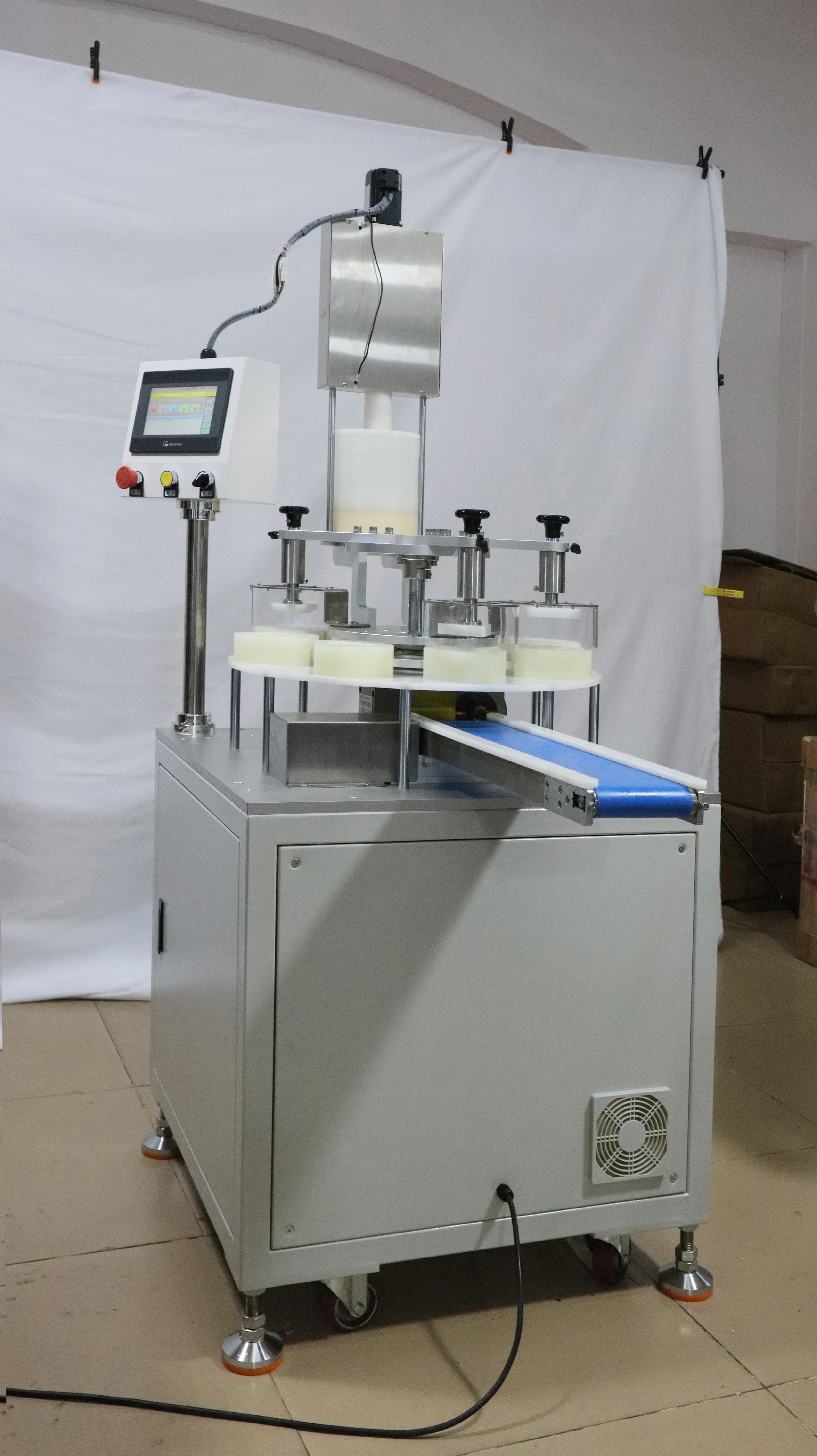 Automatic Onigiri Sushi Machine Triangle Rice Ball Making Machine