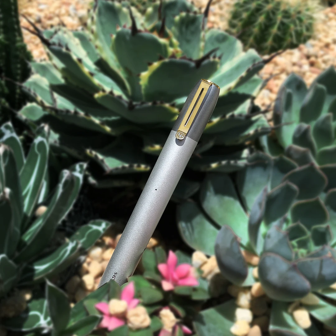 
ALD UPENDS Hot Selling Pod Vape with Antibacterial Mouthpiece Pod System 