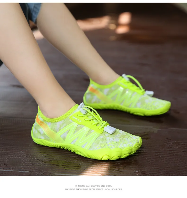 kids parent-child Low Top Leisure Breathable Beach  Outdoor Wading Shoes Five Fingers Upstream Stream Shoes