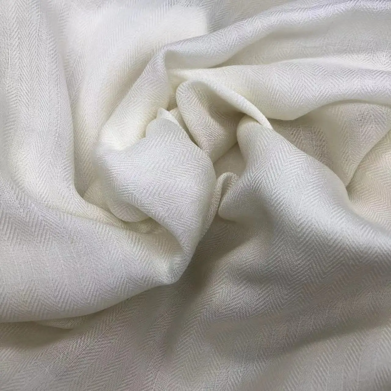 100% Водорастворимая шерстяная ткань для шарфов/шерстяная ткань с елочным дизайном для реактивного принта/шерстяная ткань для окрашивания шарфов