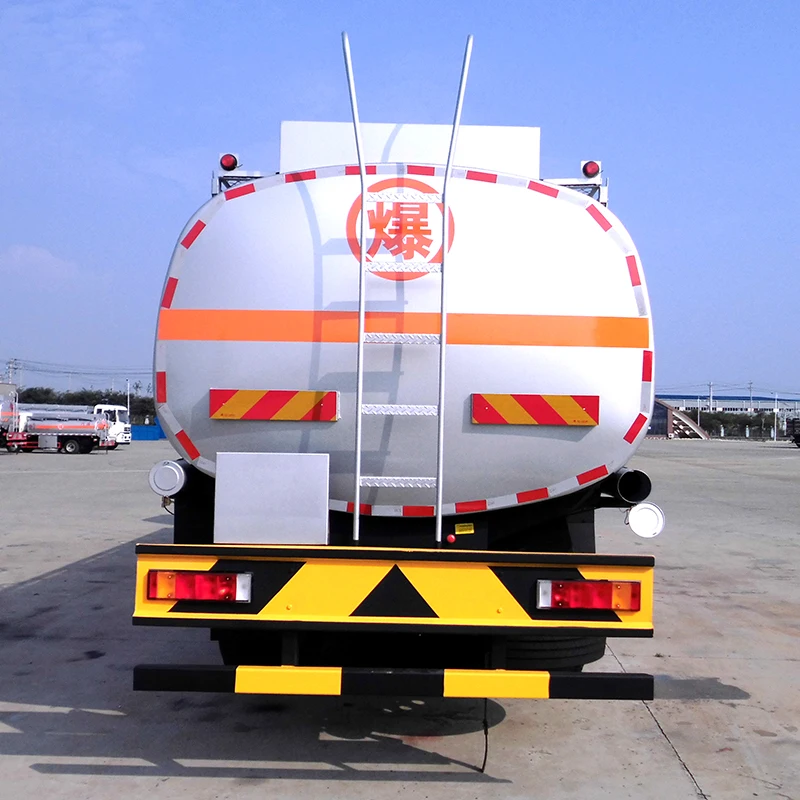 Crude oil transportation 35000 liters petrol fuel tanker truck