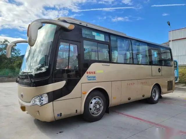 36 Used Diesel Manual Minibus and 8-Meter Coach Bus zk6808 Cheap Buses for Sale in China