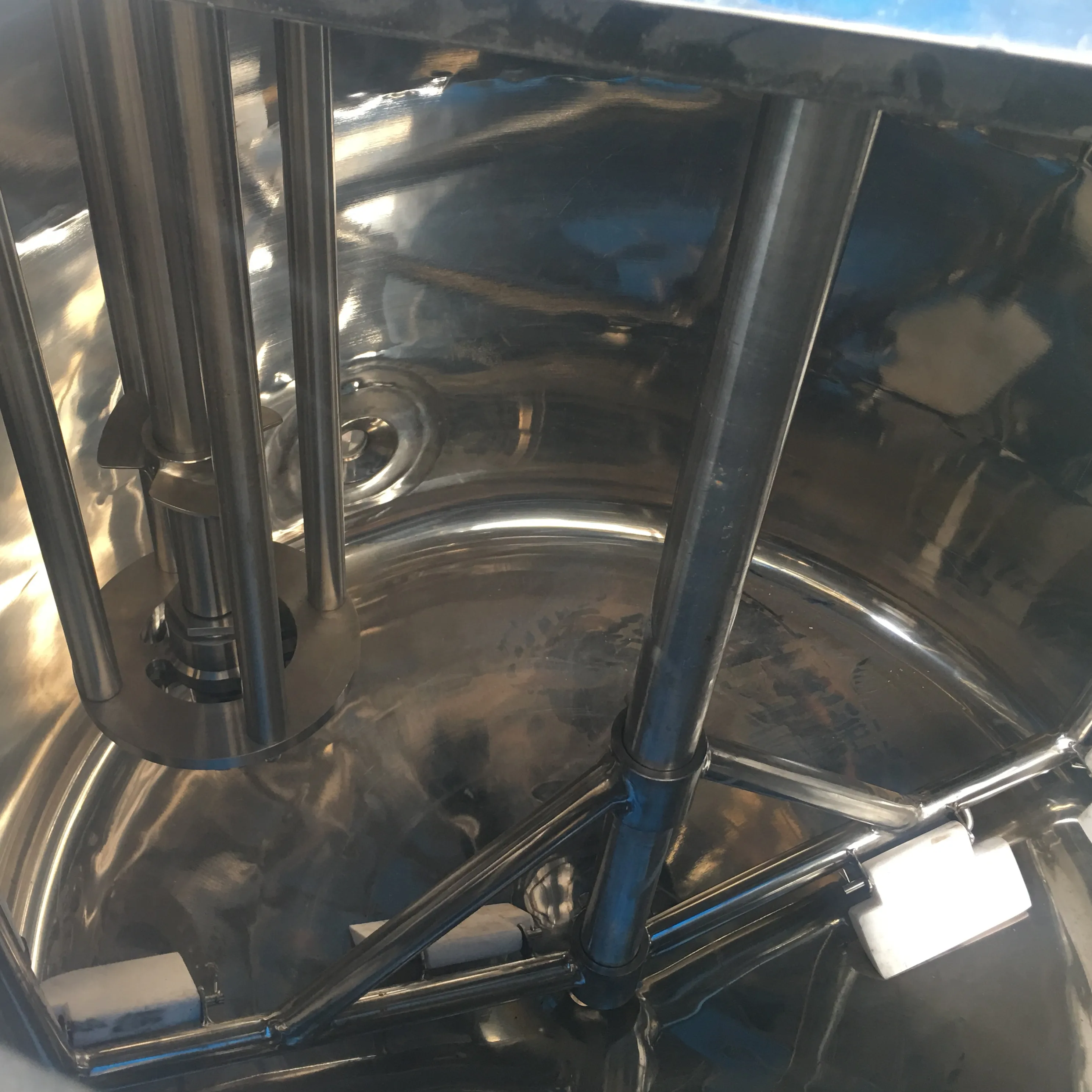 Stainless steel Mixing Equipment With Agitator And Emulsifier Electric Heating Mixing Tank