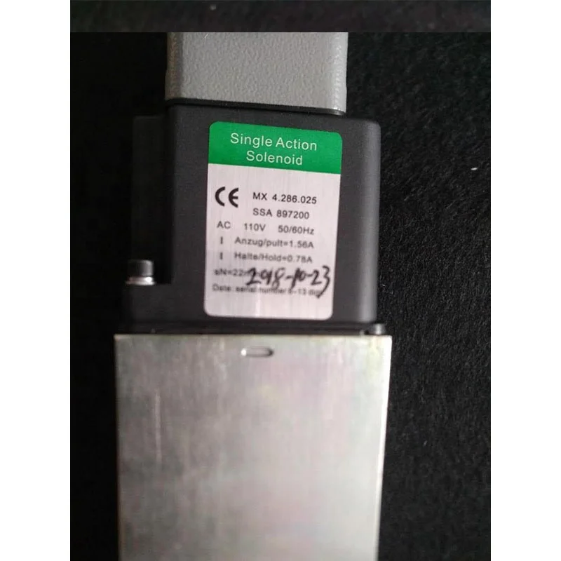 Escalator parts 9300 escalator holding brake 9500 electromagnet  897396 897200 single action solenoid