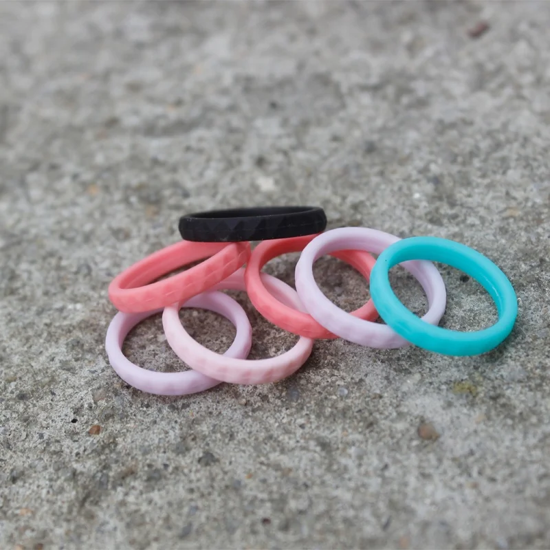 Elastic Comfortable Sports Ring Retangular Pyramid Stackable Wedding Ring